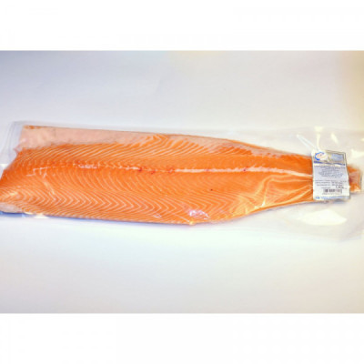 Losos norský, filet s kůží, čerstvý VAC (kus cca 0,5kg) Losos norský, filet s kůží, čerstvý VAC (kus cca 0,5kg)