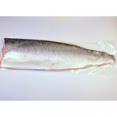 Losos norský, filet s kůží, čerstvý VAC (kus cca 0,5kg) Losos norský, filet s kůží, čerstvý VAC (kus cca 0,5kg)