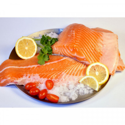 Losos norský, filet s kůží, čerstvý VAC (kus cca 0,5kg) Losos norský, filet s kůží, čerstvý VAC (kus cca 0,5kg)