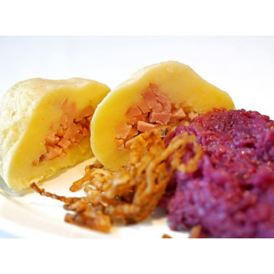 Bramborové knedlíky s uzeným masem 600g (4ks) Bramborové knedlíky s uzeným masem 600g (4ks)