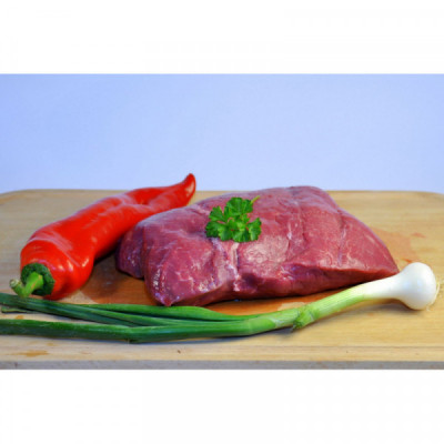 Hovězí maso přední - krk (balení cca 500g) Hovězí maso přední - krk (balení cca 500g)